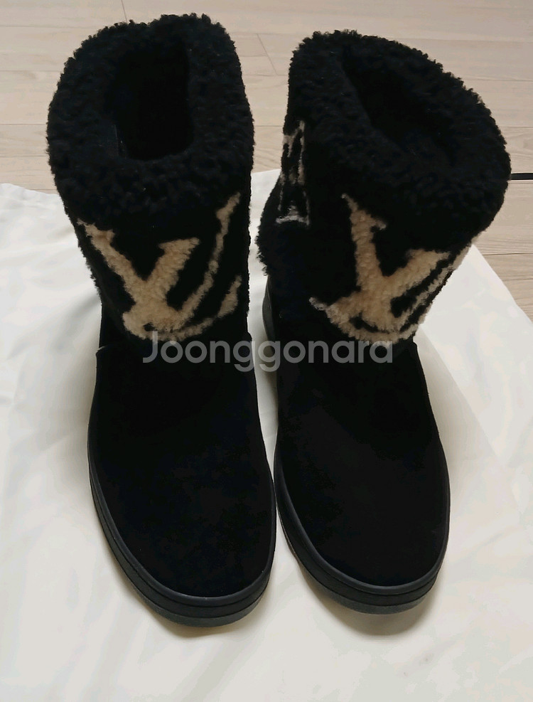 루이비통 LV 로고 부클 레더 부츠 판매합니다--2