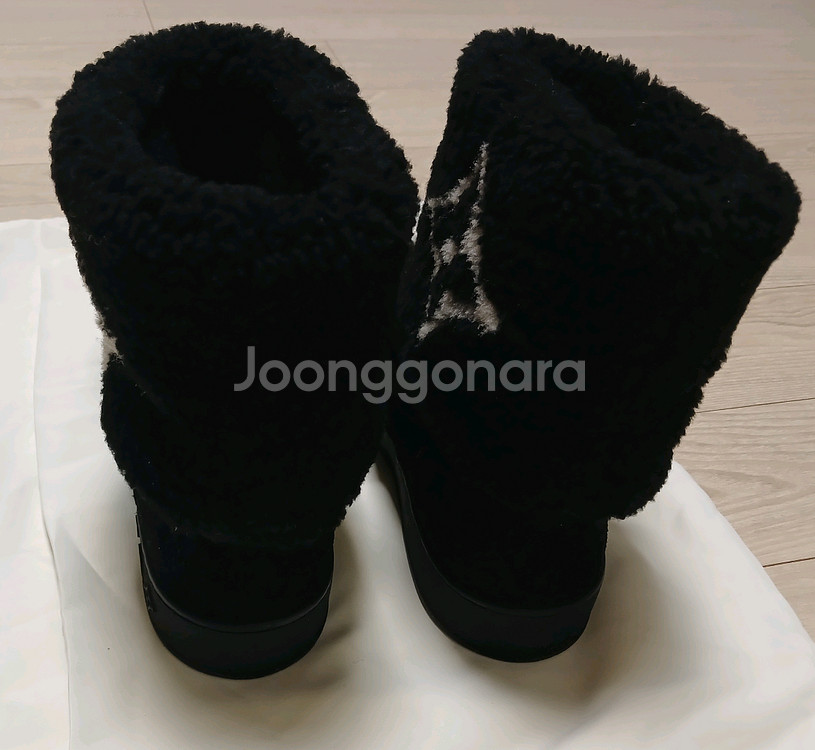 루이비통 LV 로고 부클 레더 부츠 판매합니다--4