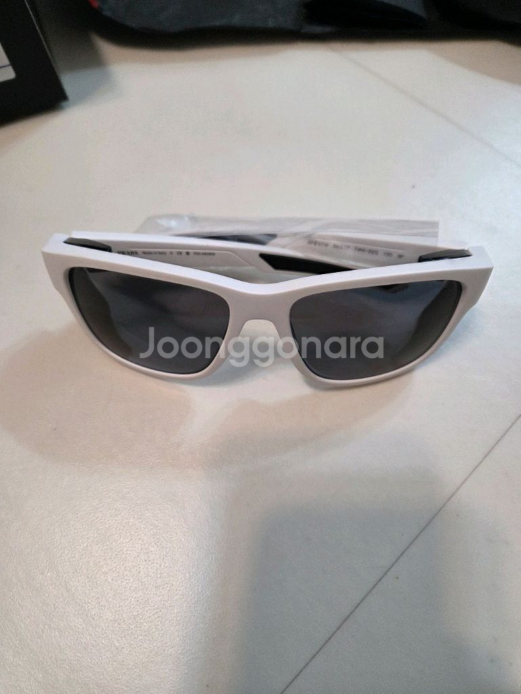 프라다 선글라스 새제품--1