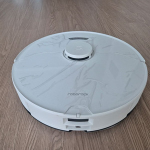 로보락 S7 Max Ultra Q100TSC 로봇청소기 판매합니다 (24년1월구입, 거의새제품)