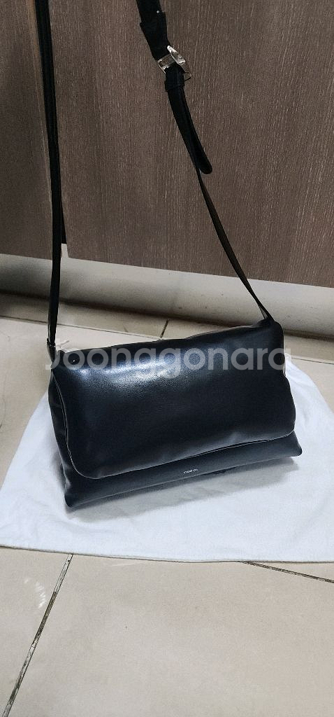 스탠드오일 패딩 플러피 크로스백/토리버치 카메라백--0