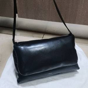 스탠드오일 패딩 플러피 크로스백/토리버치 카메라백