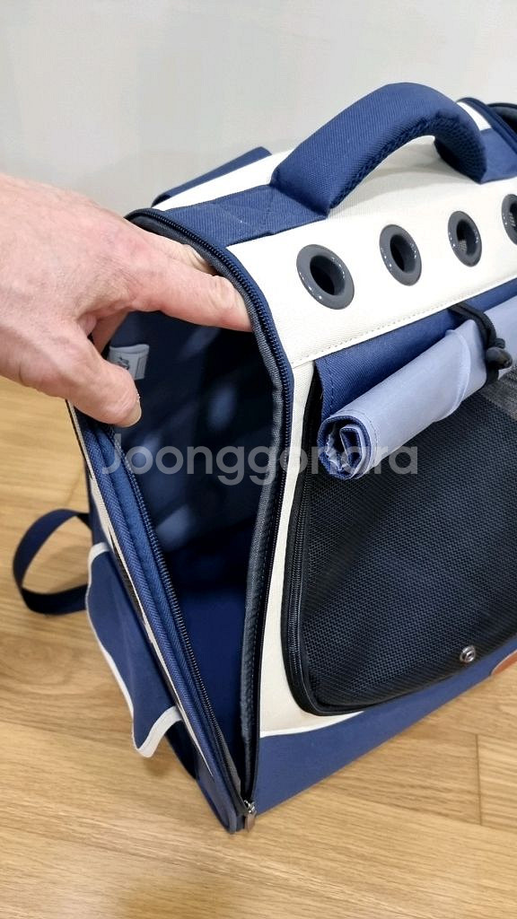 스페이스캣 반려동물 백팩형 이동가방 팝니다.--7
