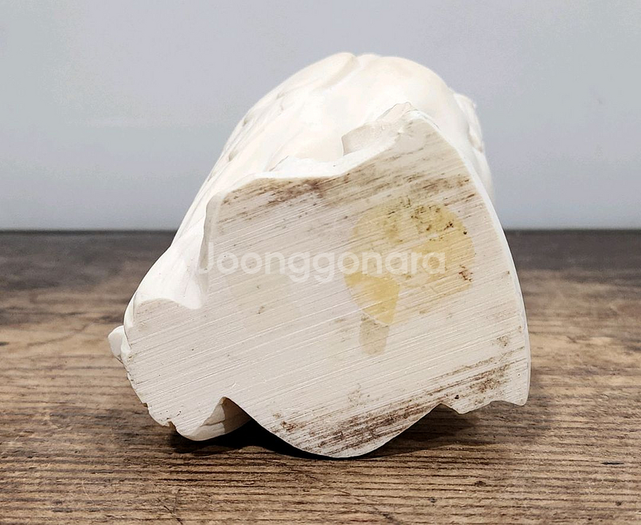 부엉이 조각품.--3