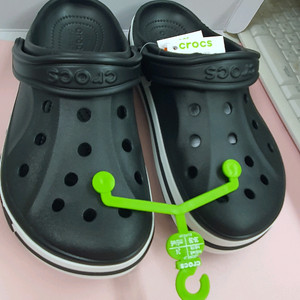 크록스 바야밴드 클로그 블랙