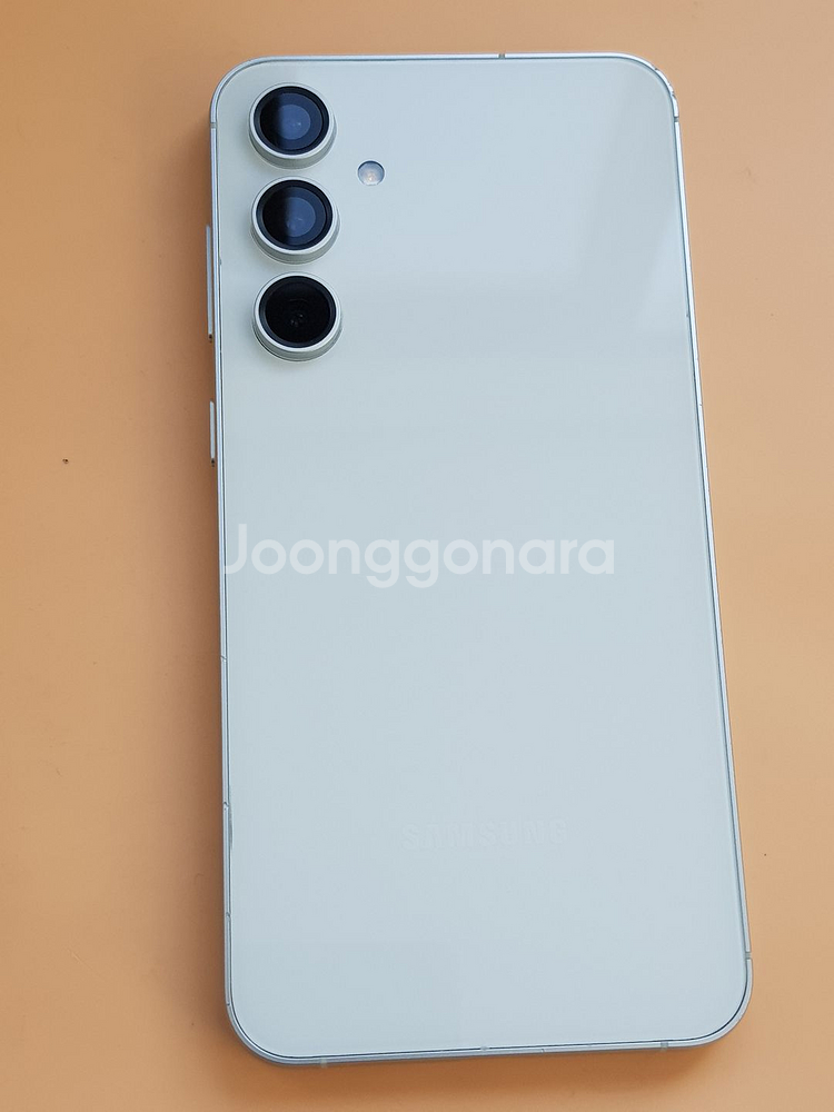 갤럭시S23FE 256G 화이트(S911) 판매합니다--1