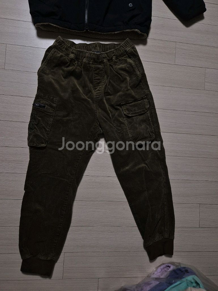 초등고학년 140ㅡ160사이즈 디스커버리 아디다스--2