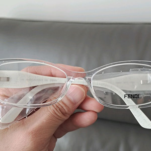 서태지 돌체 dg3035스타일 펜디 투명뿔테