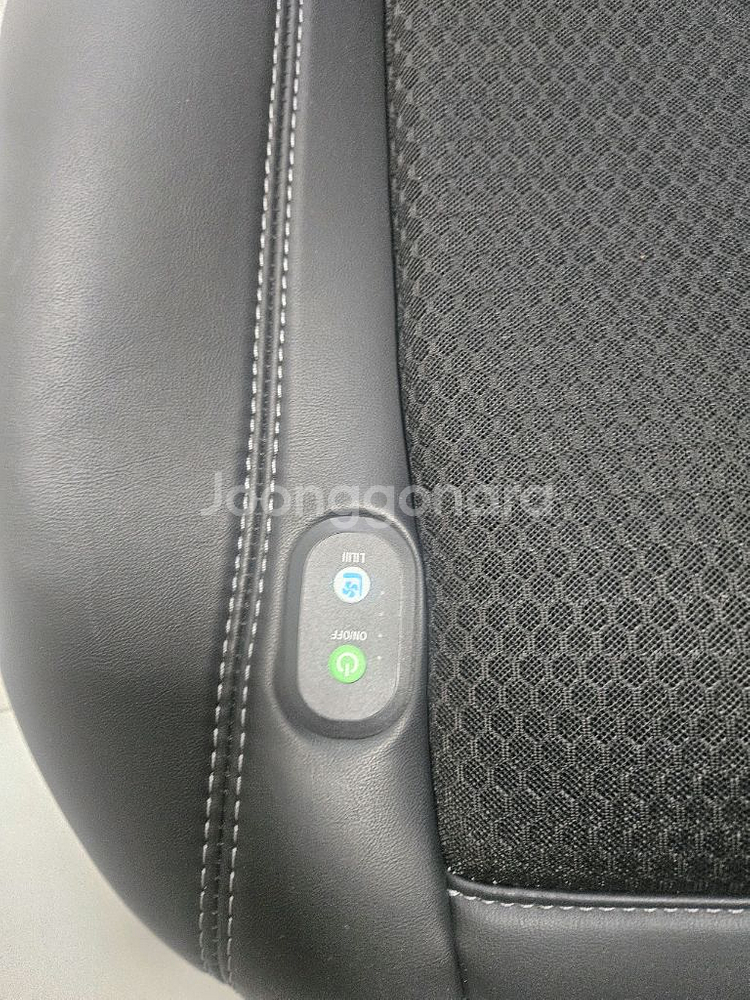 테슬라 모델y 운전석 통풍시트--1