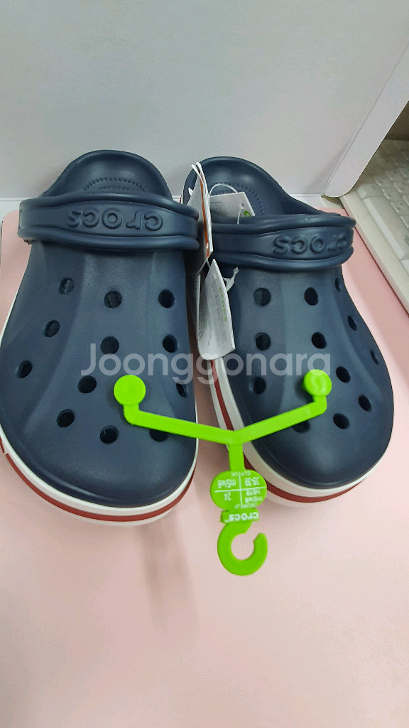 크록스 네이비 밴딩 클로그 240mm--1