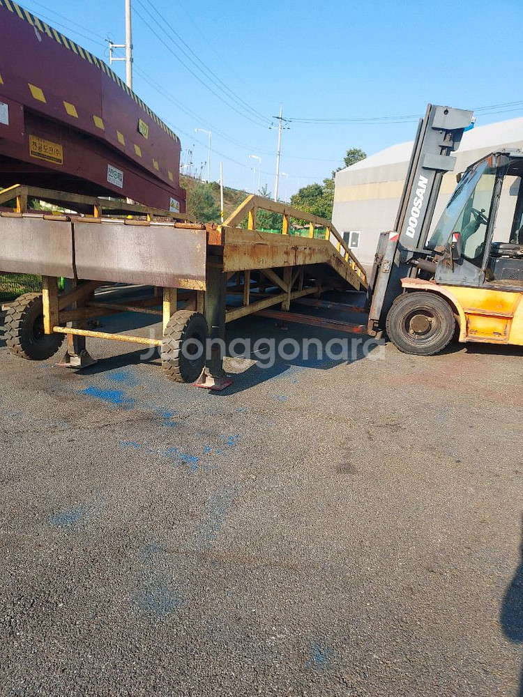 이동식컨테이너도크 판매 합니다--1