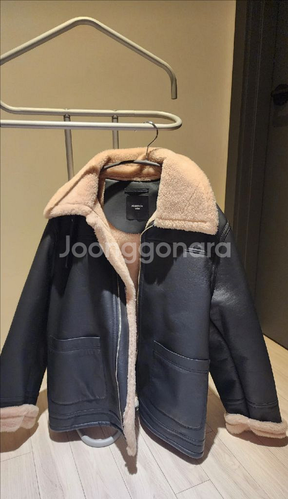 프론트로우 무스탕 코트 / 패딩 안티티카 솔리드 시스템 옴므 한섬 타임 띠어리 클럽모나코 폴로 랄프로렌 마시모두띠--0