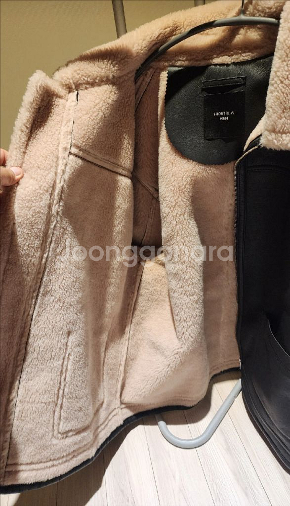 프론트로우 무스탕 코트 / 패딩 안티티카 솔리드 시스템 옴므 한섬 타임 띠어리 클럽모나코 폴로 랄프로렌 마시모두띠--3