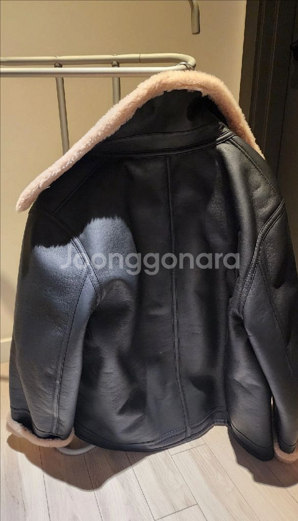 프론트로우 무스탕 코트 / 패딩 안티티카 솔리드 시스템 옴므 한섬 타임 띠어리 클럽모나코 폴로 랄프로렌 마시모두띠--5