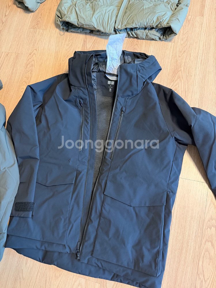 유니클로 하이브리드 다운 파카 새제품 판매--2