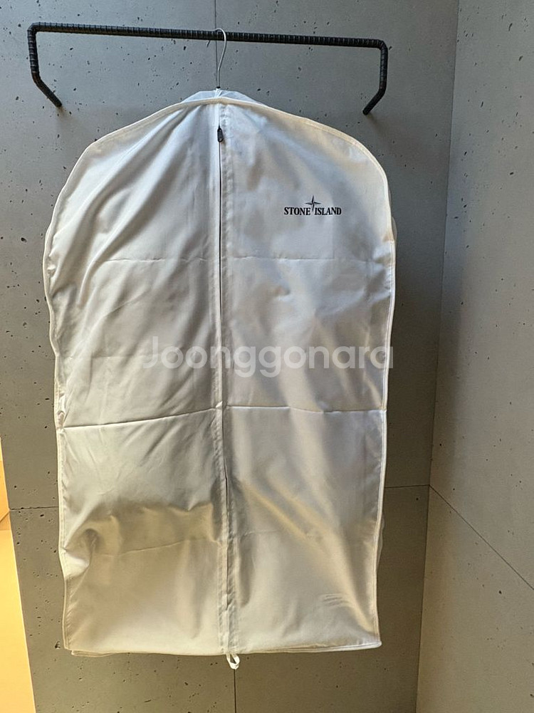 25FW 스톤아일랜드 크링클랩스 NY 레지스턴트 다운 패딩 블랙 L 새상품--3