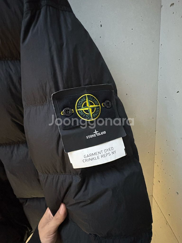 25FW 스톤아일랜드 크링클랩스 NY 레지스턴트 다운 패딩 블랙 L 새상품--1