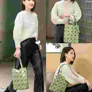 플리츠 니트 터틀넥 스웨터