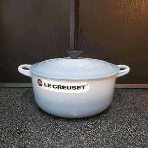 미개봉) 정품 르크루제 원형 20cm (코스탈 블루)