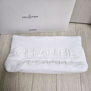 정품) 샤넬 화이트 파우치 (코스메틱)