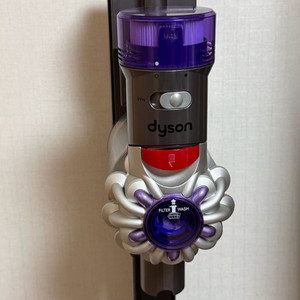 다이슨 V8 무선청소기 새제품+거치대