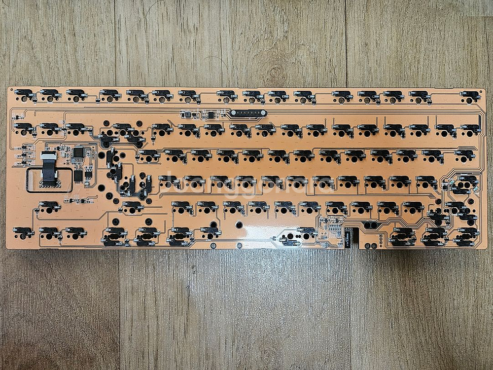 qk80mk2 1.6기판 팝니다--1