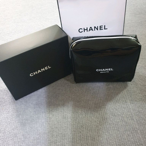 정품) 샤넬 블랙 애나멜 파우치 (코스메틱)