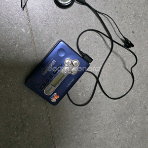 소니 WALKMAN WM-EX677