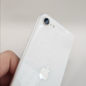 아이폰se2 화이트 128gb 배터리100%교환 맥세이프 케이스 포함