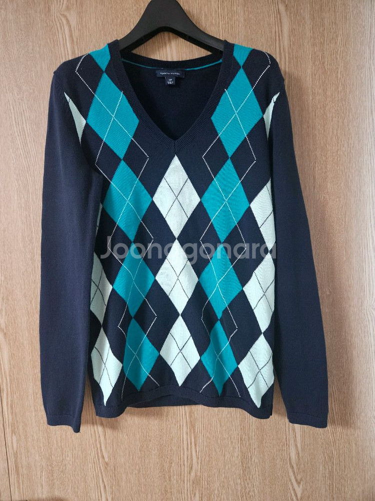 타미힐피거 여성 아이비 아가일 브이넥 니트 스웨터--0