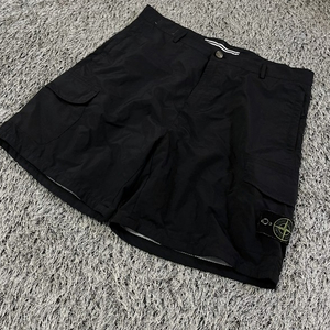 스톤아일랜드 카고 반바지 36~37인치