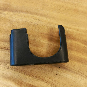 라이카 Q3 정품 블랙 케이스