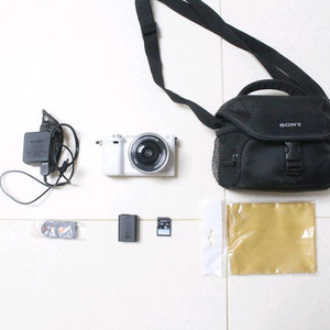 소니 a6000 16-50mm OSS 번들킷 미러리스