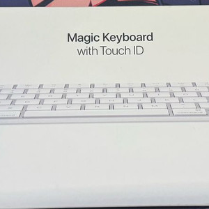 애플 2024 터치아이디 매직키보드 판매합니다. (MXCK3KH/A)