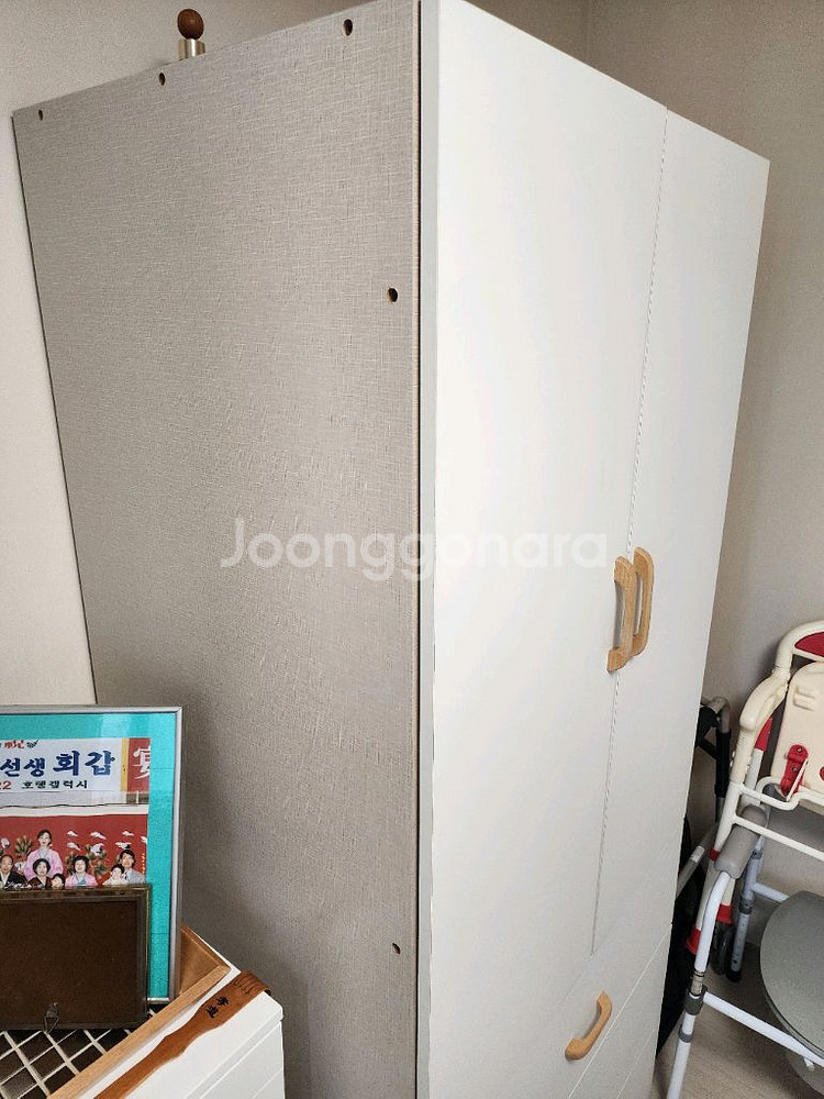 화이트 옷장--4