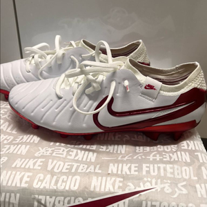 [새상품 235 사이즈] 나이키 티엠포 레전드 10 엘리트 FG 축구화