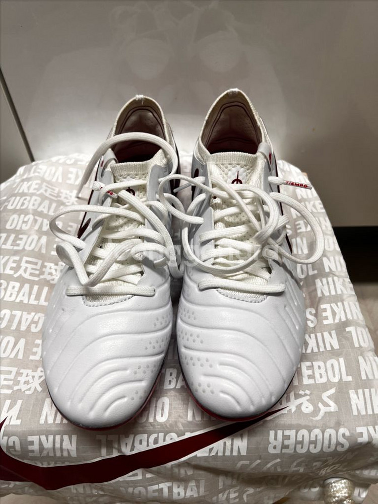 [새상품 235 사이즈] 나이키 티엠포 레전드 10 엘리트 FG 축구화--2