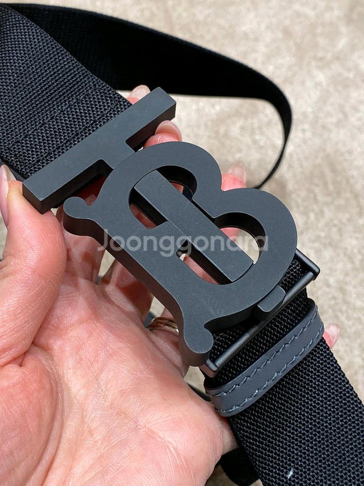 *남여공용*버버리 레더 크로스백 정품--7