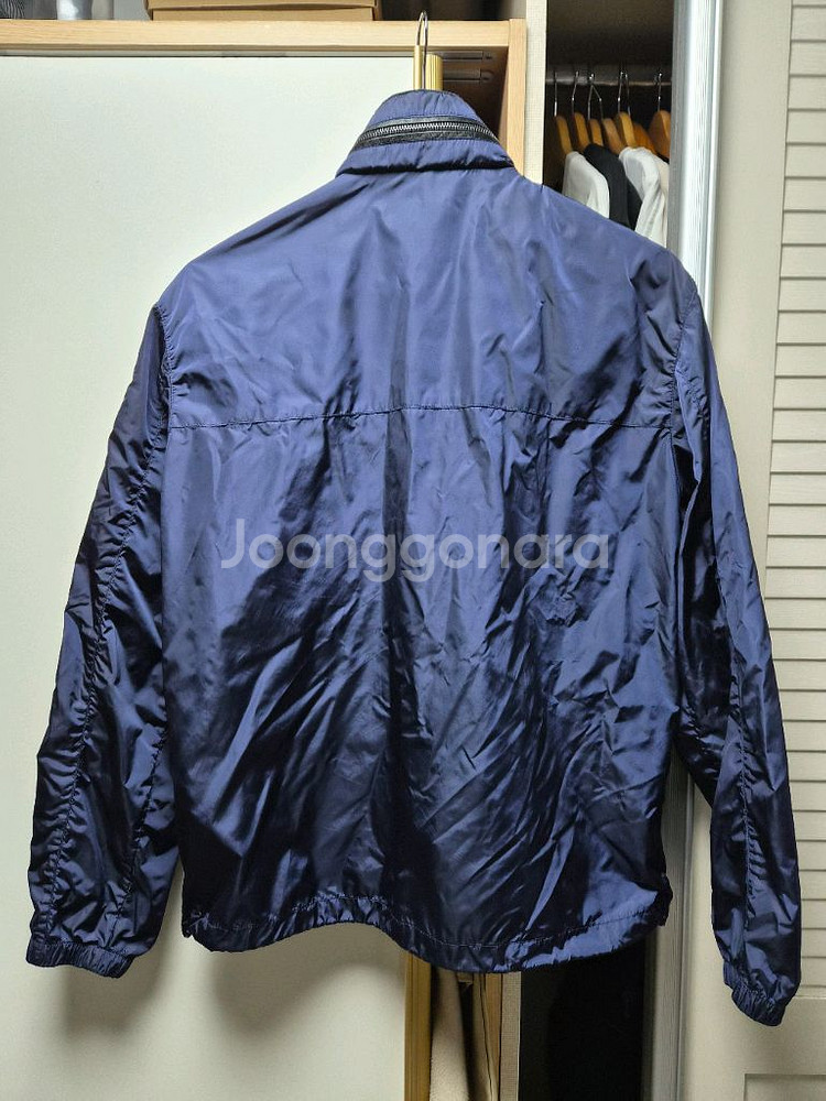 프라다 삼각로고 바람막이 블루종 자켓 100 103사이즈--1