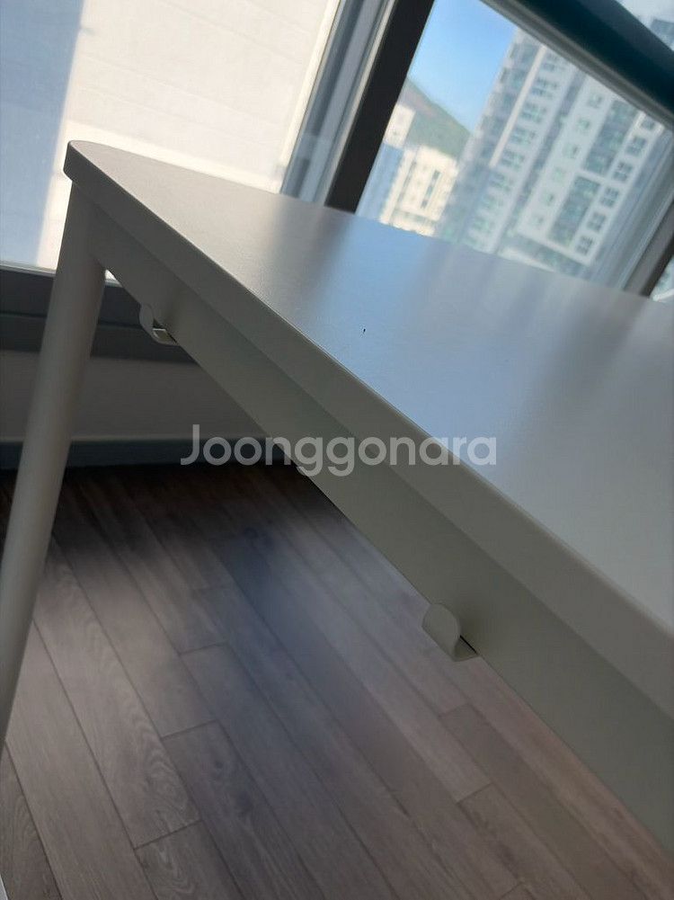 이케아 모던 화이트 책상--2