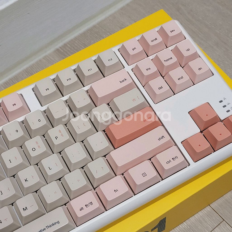 [무료배송] 씽크웨이 토체티 301 유무선 저소음 텐키리스 기계식 키보드 리니어 프로포즈 핑크 (핑크소다축)--4