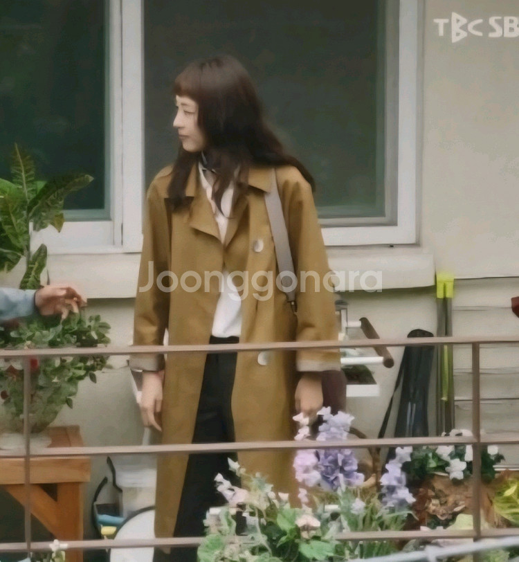 마인 벨티드 트렌치코트 44~55사이즈(이연희 착용)--4