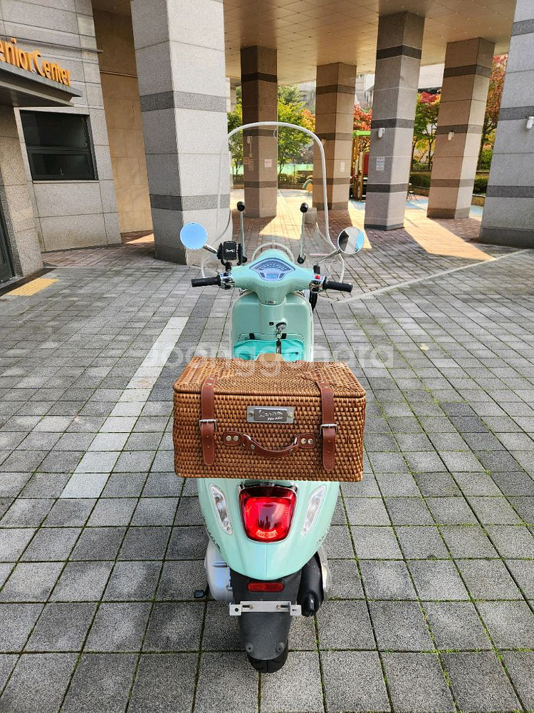 2022년식 베스파 프리마베라 피크닉에디션--3