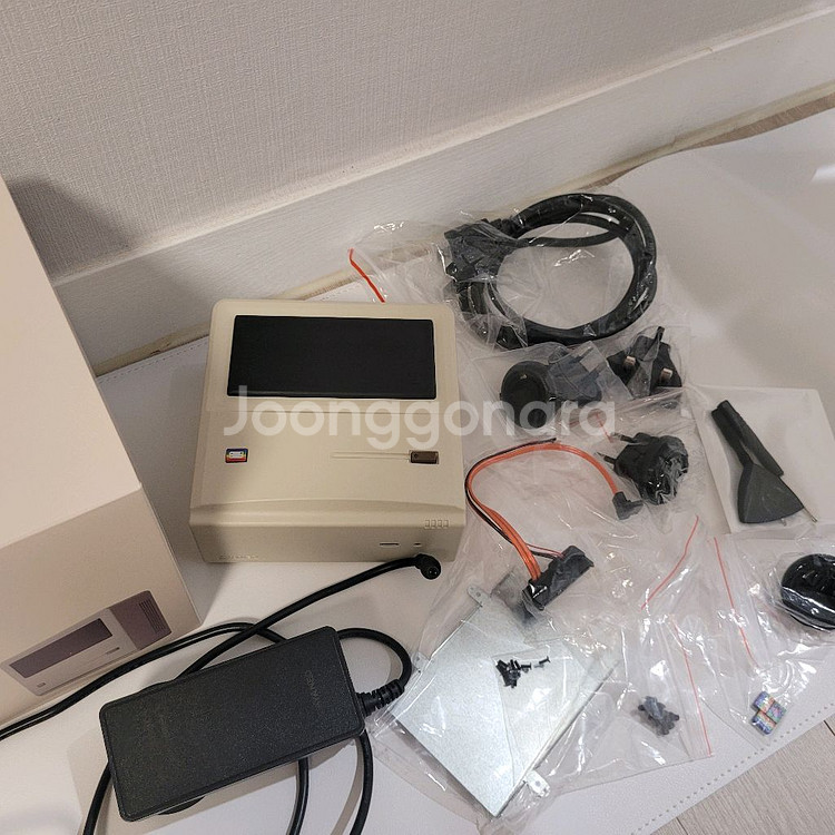 [무료배송] 아야네오 AM01 5825U 라이젠7 레트로 미니PC (윈도우11 사무용 게이밍 미니컴퓨터)--2