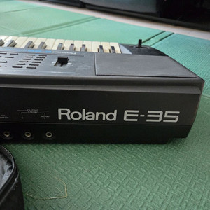롤랜드 E-35 전자키보드