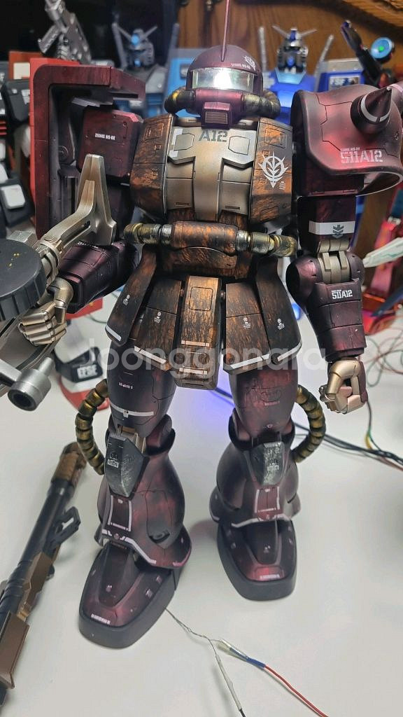 메가급 RX-78-2 건담 레드코팅led도색 &메가자쿠--9