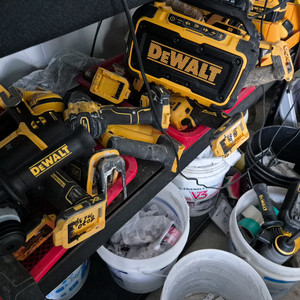 디월트 공구 세트