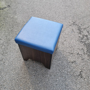 수납형 식당의자