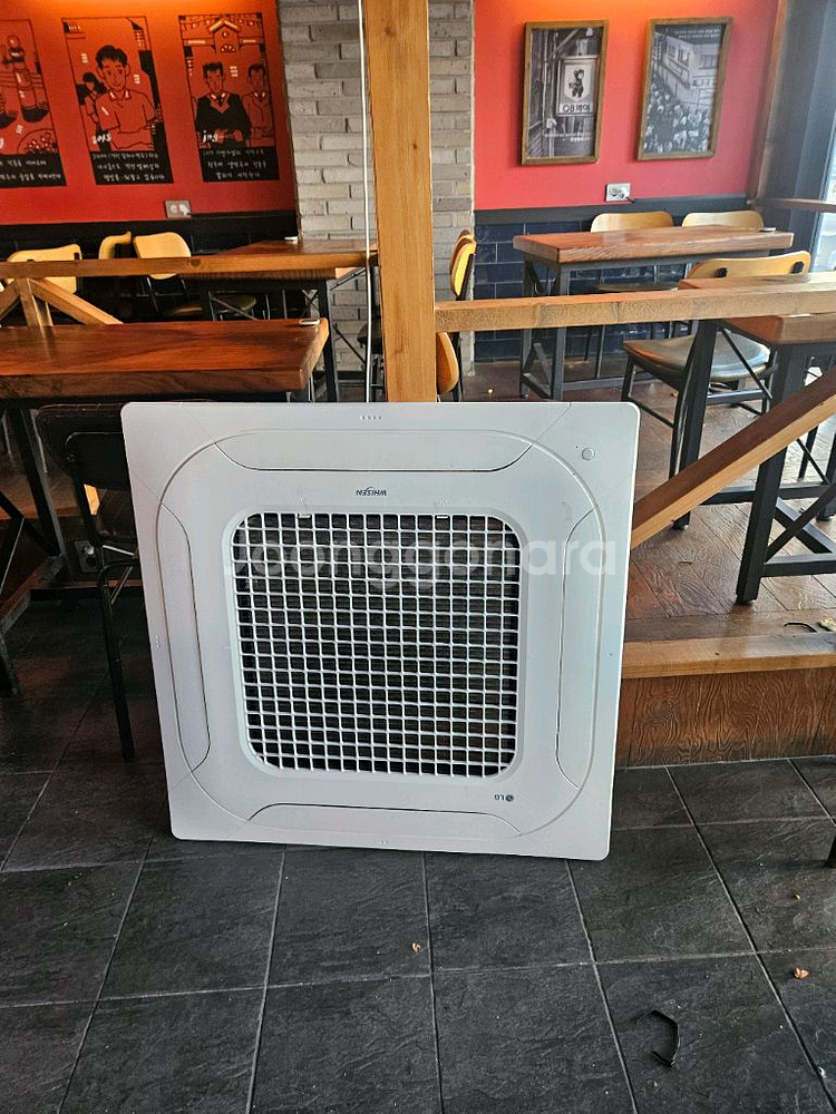 엘지30평 천장형 냉난방기2대 팝니다--0