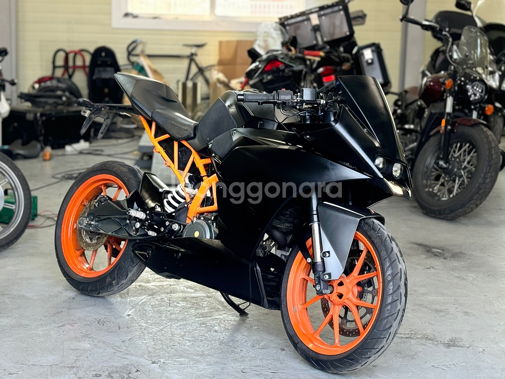 KTM RC390 15년식 4만키로 깔끔한 입문용 쿼터급 차량 판매합니다--2